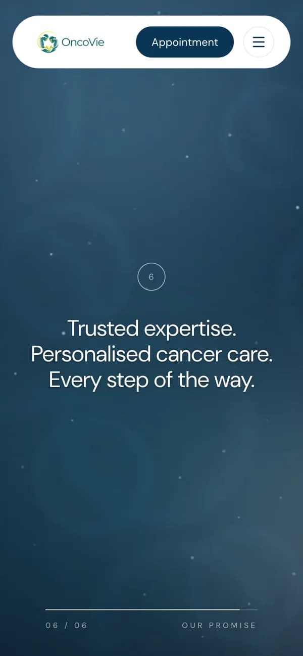 قسم «Our Promise» على الهاتف، السطر السادس: «Trusted expertise. Personalised cancer care. Every step of the way» (خبرة موثوقة، ورعاية شخصية لمرضى السرطان، في كل خطوة)